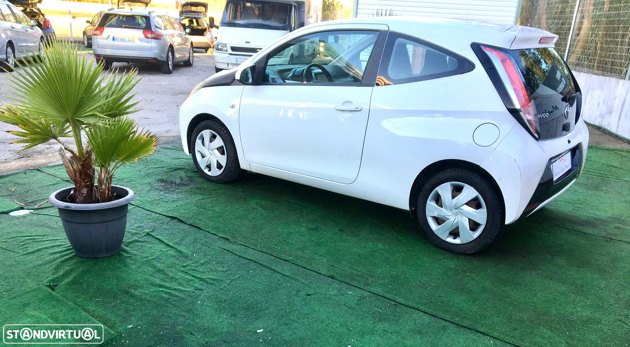 Toyota Aygo 1.0 X-Clusiv - 10