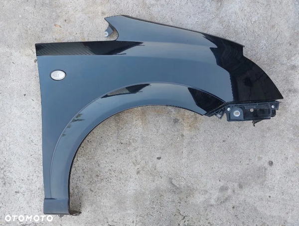 Błotnik prawy przedni prawy przód Opel Meriva A Z20R
