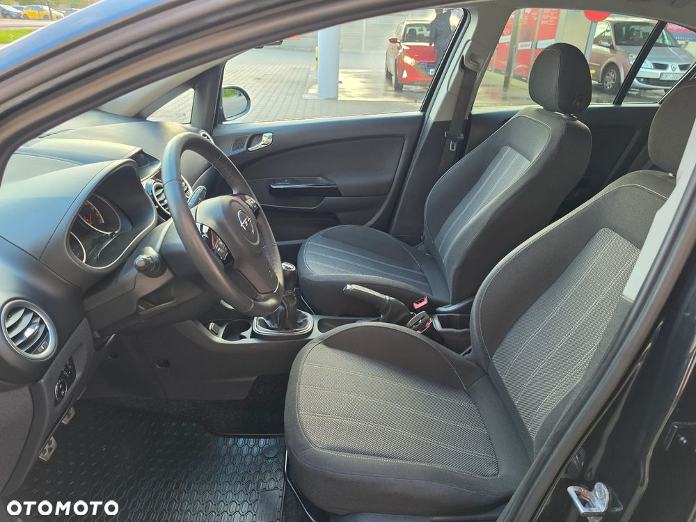 Opel Corsa 1.2 16V Cosmo - 9
