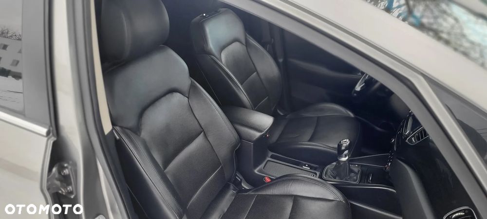 Kia Carens 1.7 CRDi 136 Fifa World Cup Edition - 12