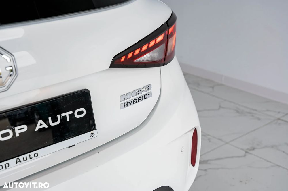 MG MG3 3 Hybrid+ Luxury - 16
