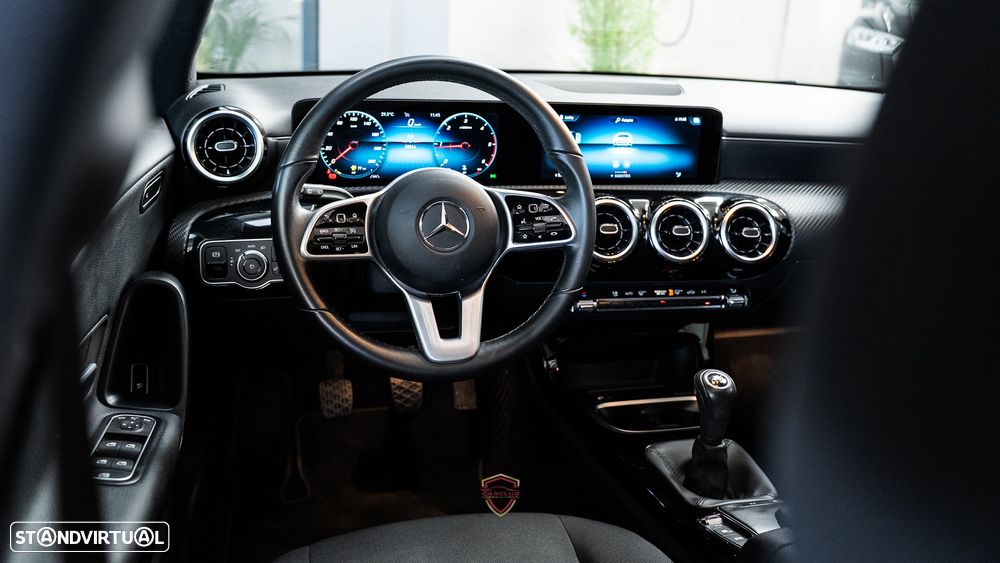 Mercedes-Benz CLA 180 d Shooting Brake Business Solutions - 15