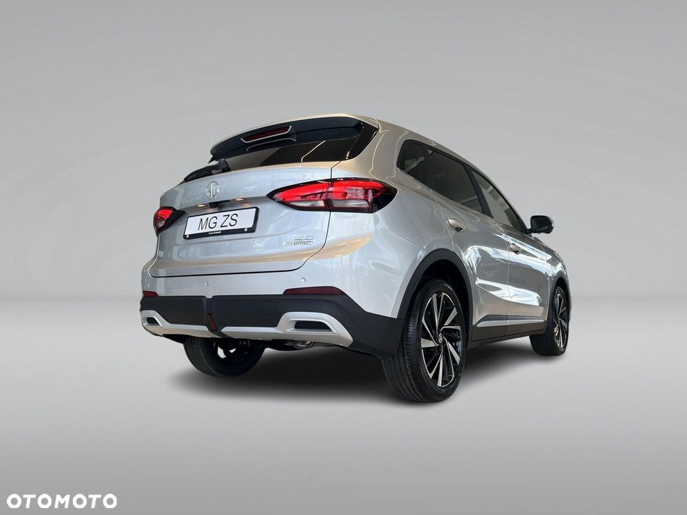 MG ZS Hybrid+ - 27