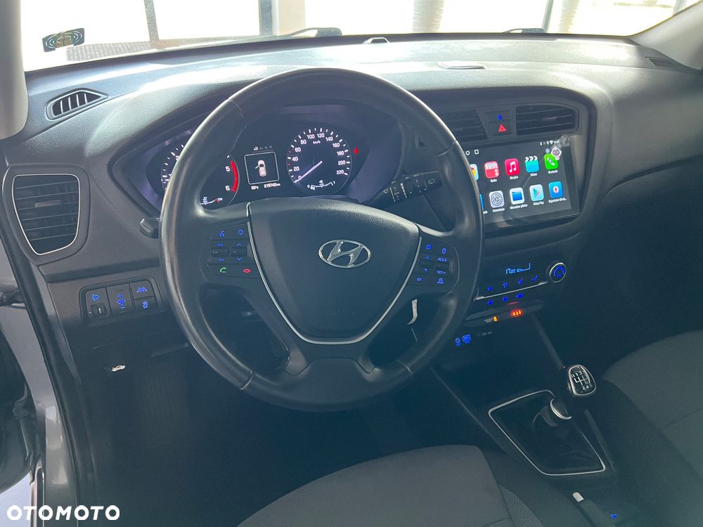 Hyundai i20 - 13