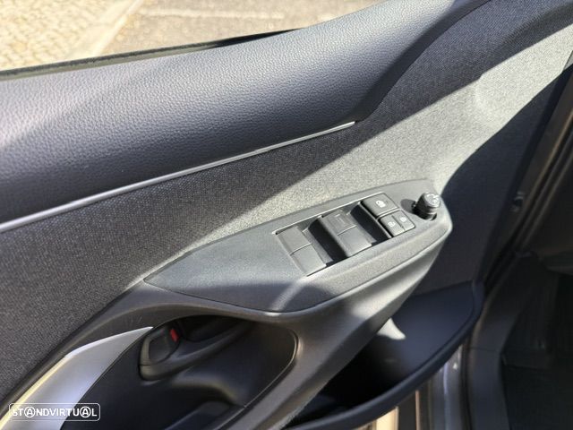Toyota Yaris 1.5 HDF Exclusive - 3