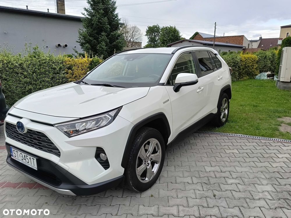 Toyota RAV4 - 1