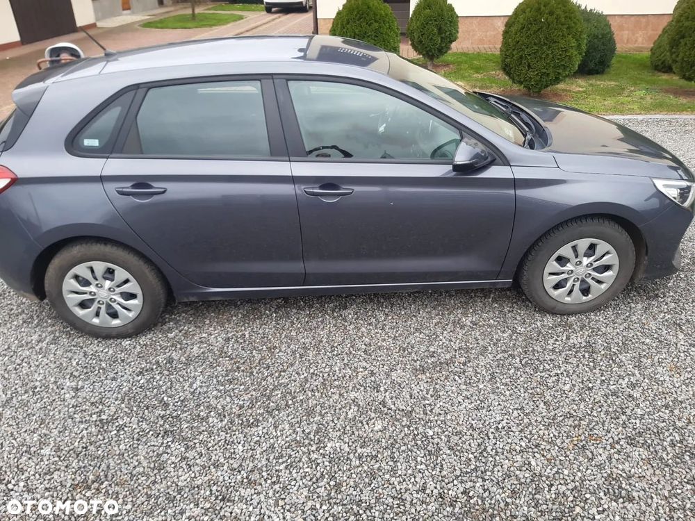 Hyundai i30 1.4 Classic + - 10