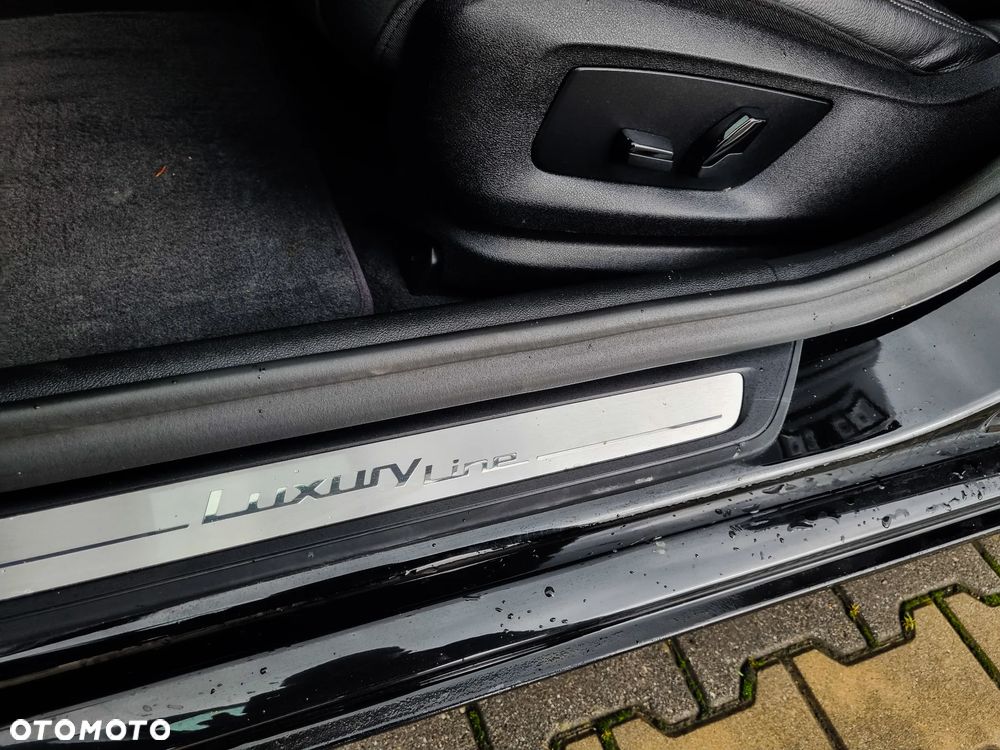 BMW Seria 5 520i Luxury Line sport - 26