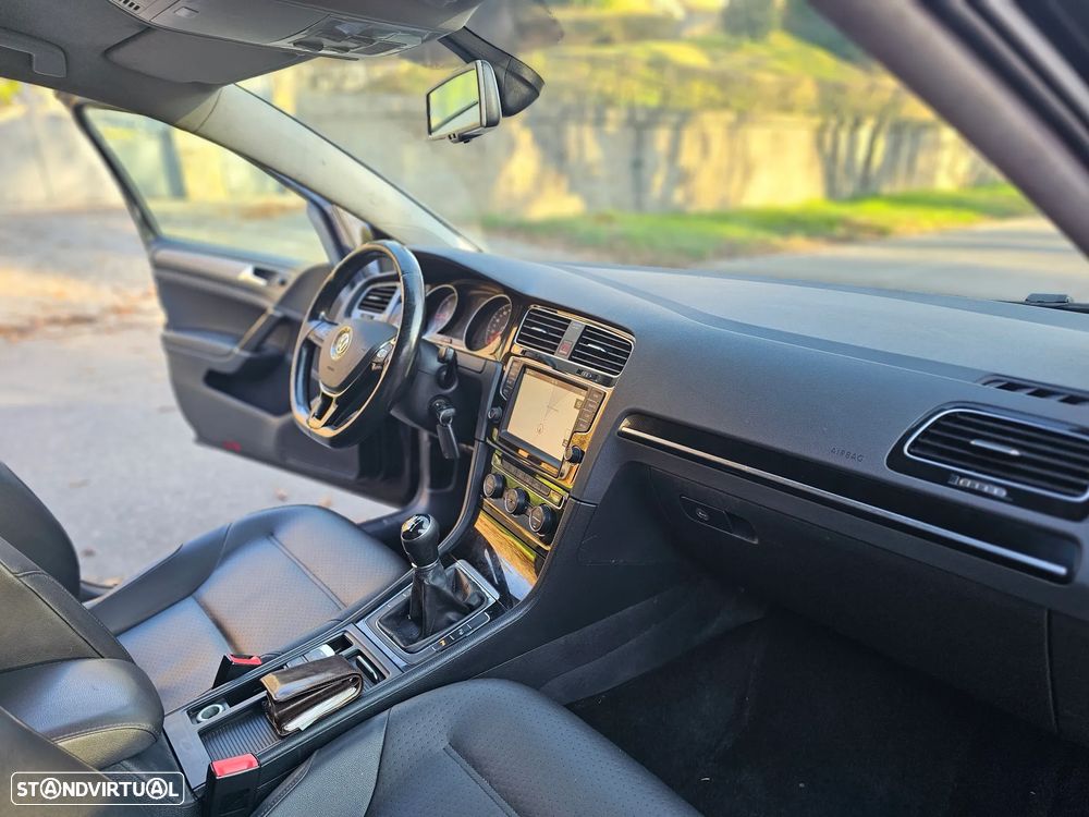 VW Golf 1.6 TDi R-Line - 15