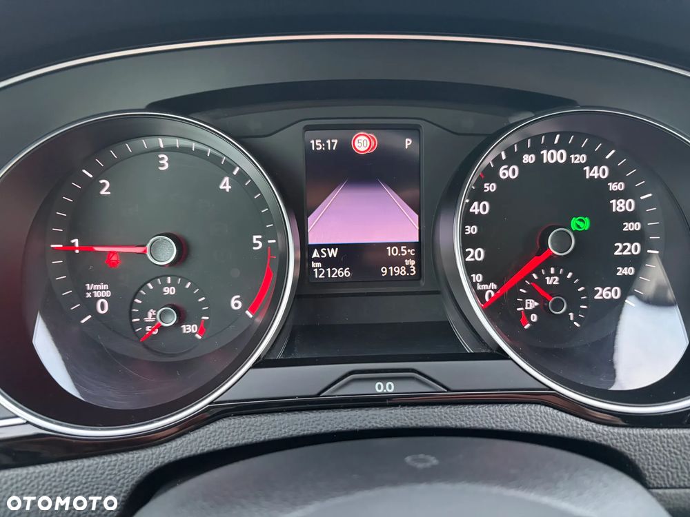 Volkswagen Passat Variant 2.0 TDI EVO Business DSG - 25