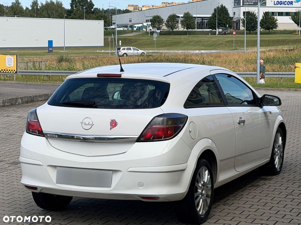 Opel Astra 1.4 Cosmo - 4