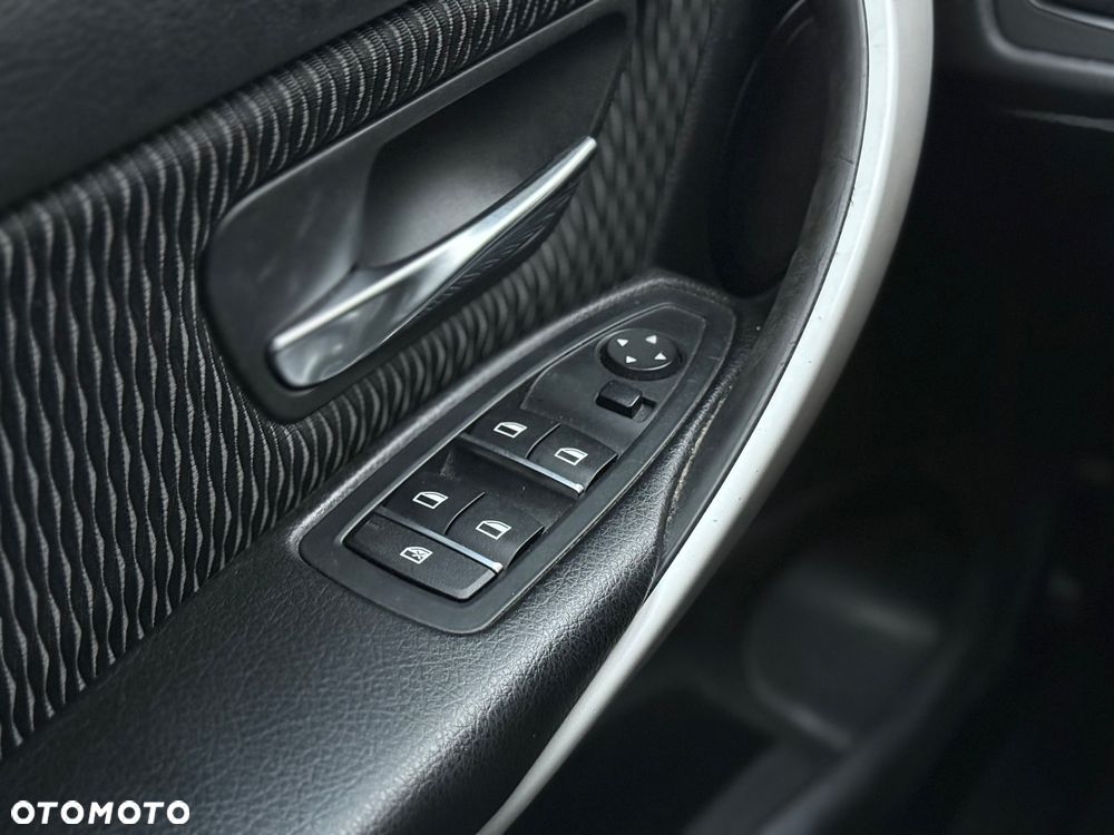 BMW Seria 3 316d EU6 - 34