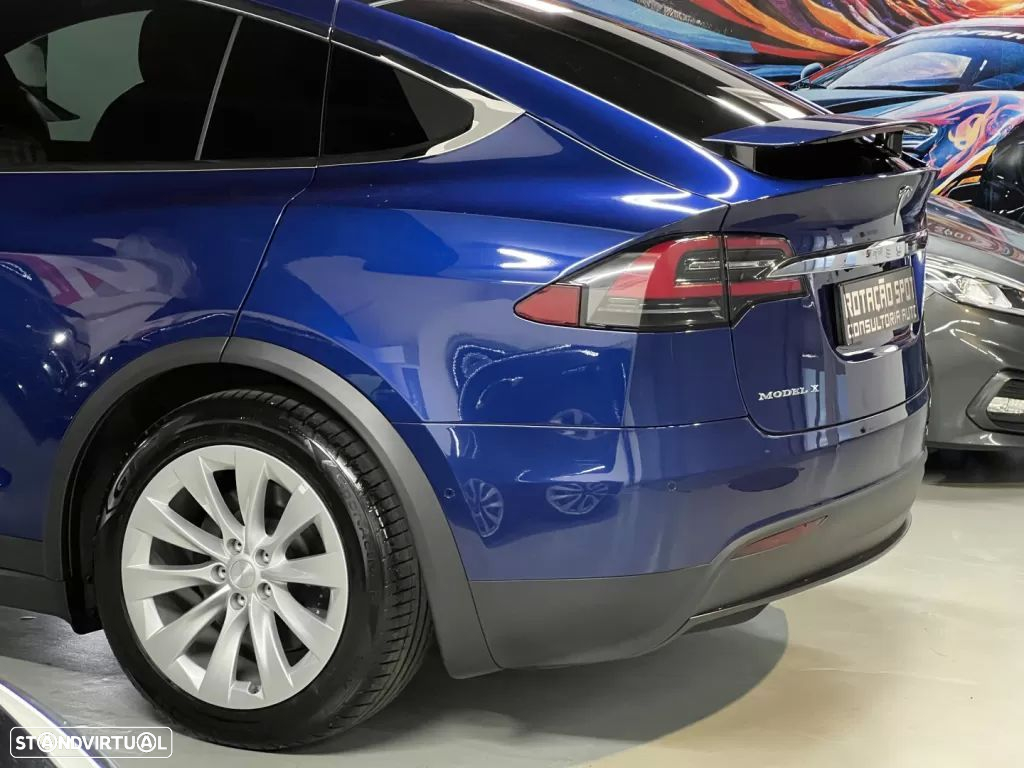 Tesla Model X 100 kWh Long Range AWD - 28