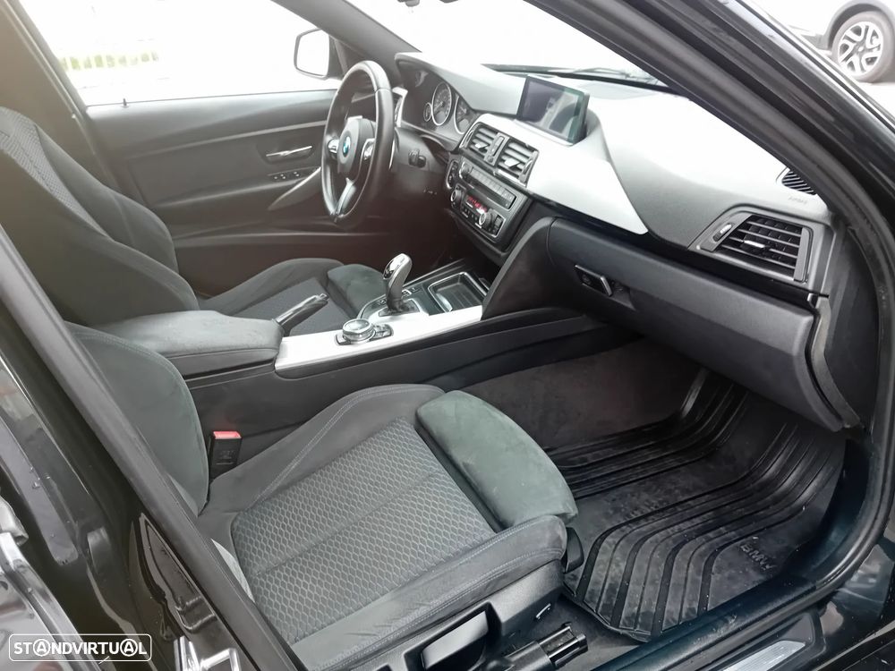 BMW 320 d Auto Pack M - 35