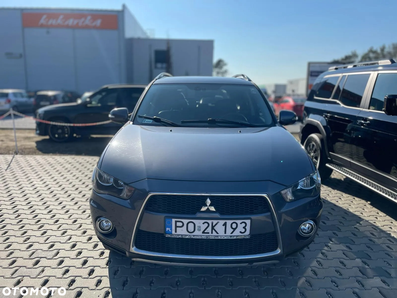Mitsubishi Outlander 2.0 Intense + NAVI 2WD EU5 - 18