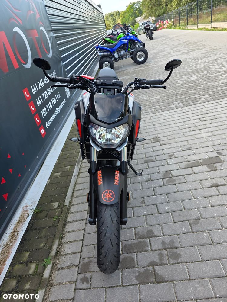 Yamaha MT - 16