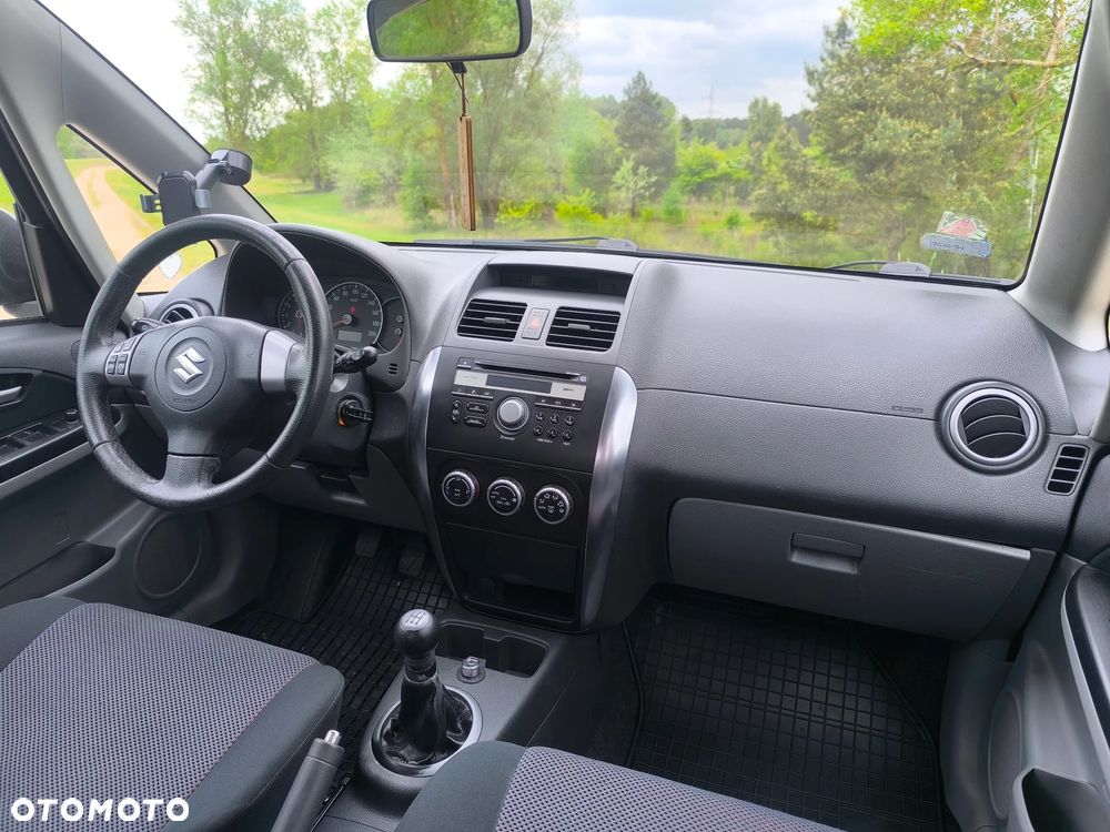 Suzuki SX4 1.6 GS / Premium 4WD - 13