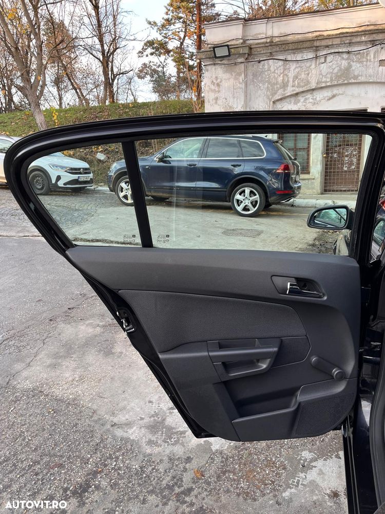 Opel Astra 1.3 CDTI - 10