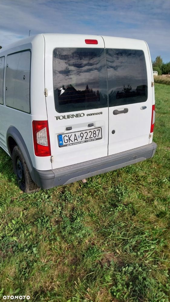 Ford Transit Courier - 2