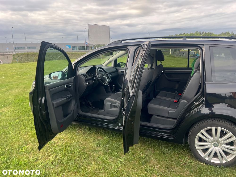 Volkswagen Touran 1.6 TDI DPF BlueMot Comfortline - 8