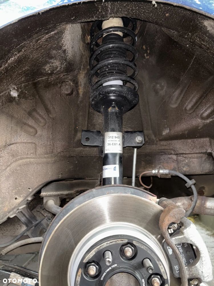 Ford Mondeo V6 ST 220 - 35