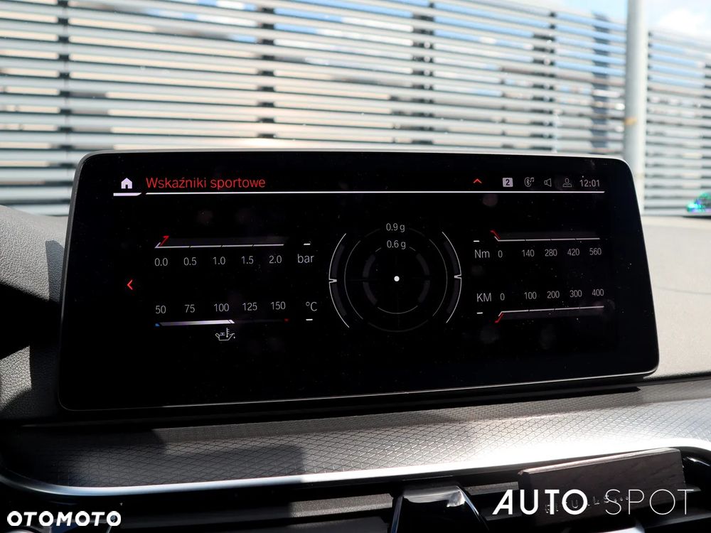BMW Seria 5 540i xDrive mHEV M Sport sport - 29