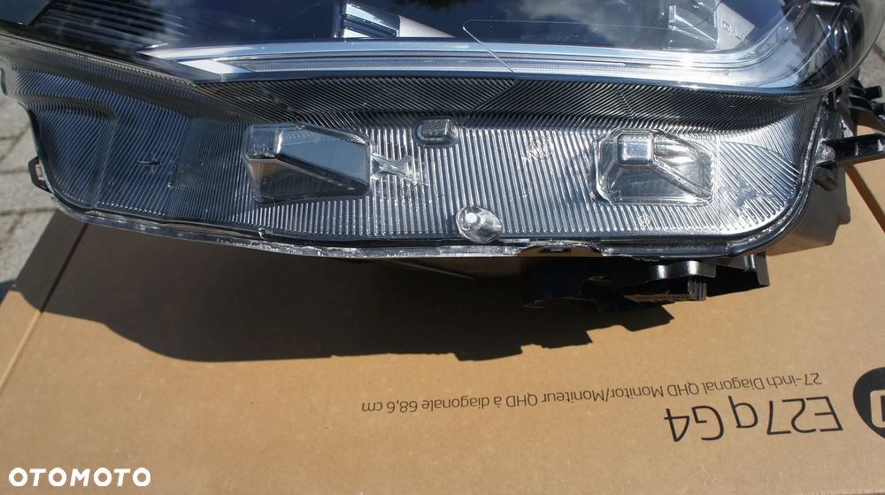 PRZEDNIA LEWA LAMPA VW TAIGO FULL LED 2G7941035C 04S - 2