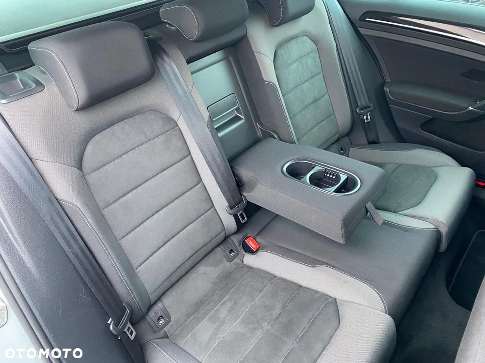 Volkswagen Golf 2.0 BlueTDI DSG Highline - 25