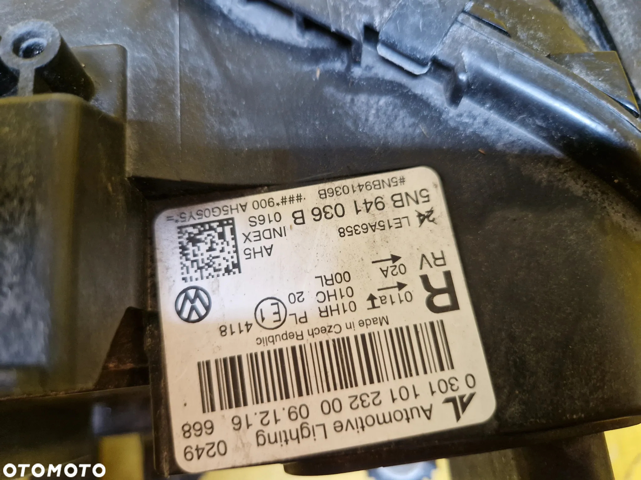 VW TIGUAN II LAMPA PRAWA PRZOD 5NB941036B - 11