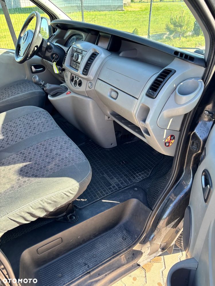 Opel Vivaro - 7