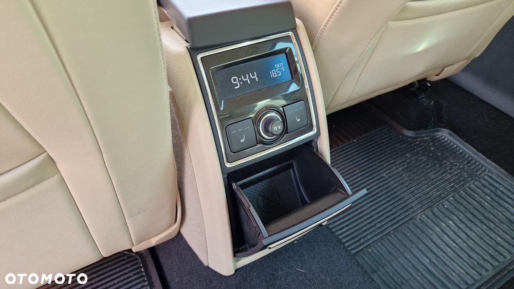 Skoda Superb 1.8 TSI Platinum DSG - 7