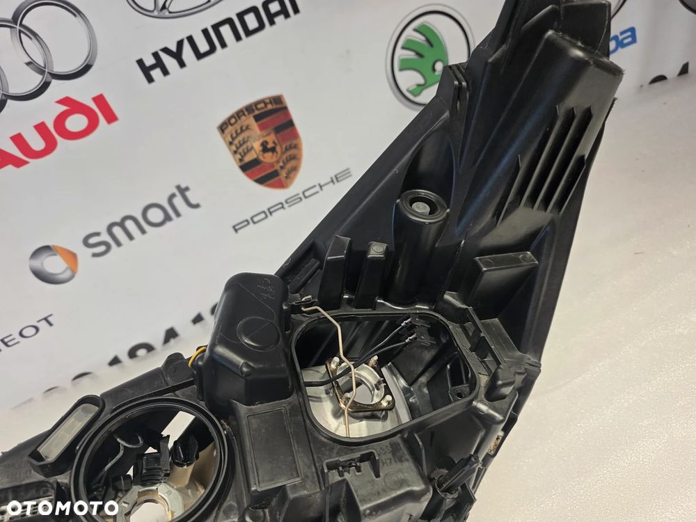 FORD KUGA MK2 II 12- PRAWA LAMPA PRZEDNIA PRZÓD ZWYKŁA , NR CV44-13W029-AE , NR AUKCJI LPP262 - 23