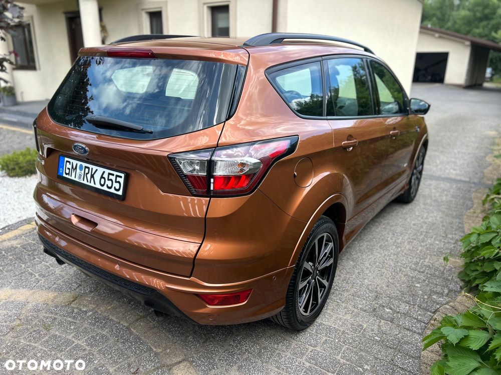 Ford Kuga 2.0 TDCi 4x4 ST-Line - 14