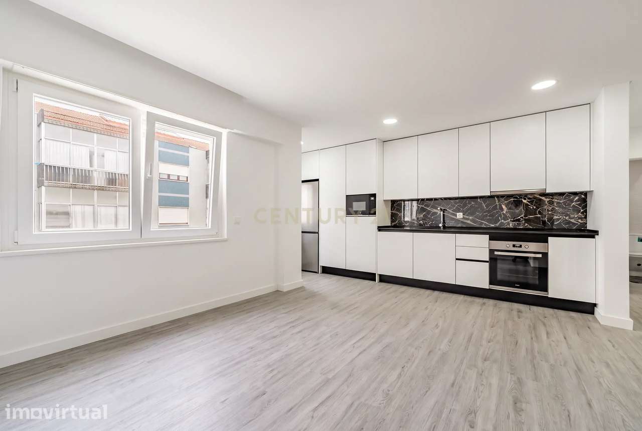 Apartamento T1 Como Novo, em Corroios - Grande imagem: 5/15
