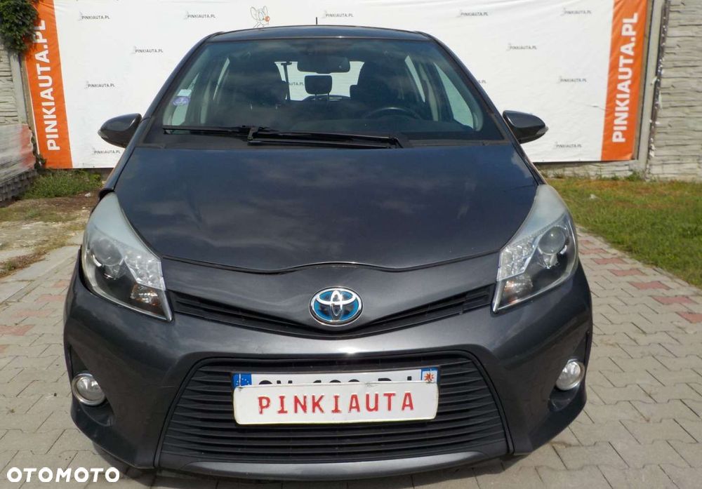 Toyota Yaris Hybrid 100 Dynamic EU6 - 2