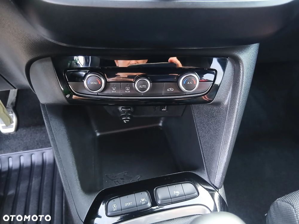 Opel Corsa 1.2 Direct Injection Turbo Start/Stop GS Line - 12