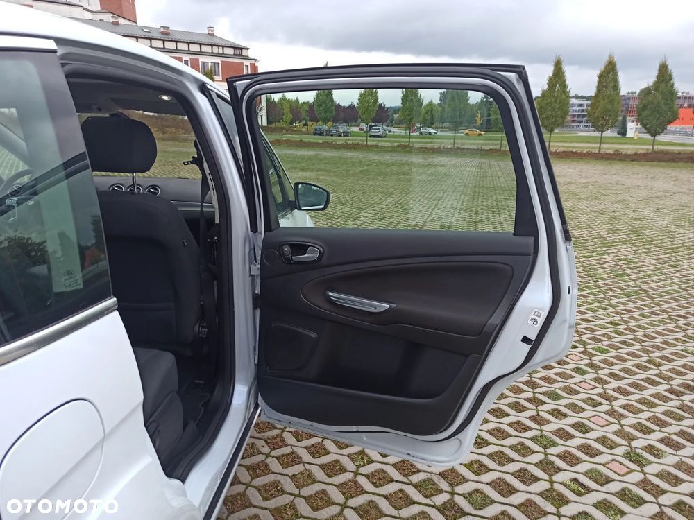 Ford S-Max 2.0 TDCi DPF Titanium - 22