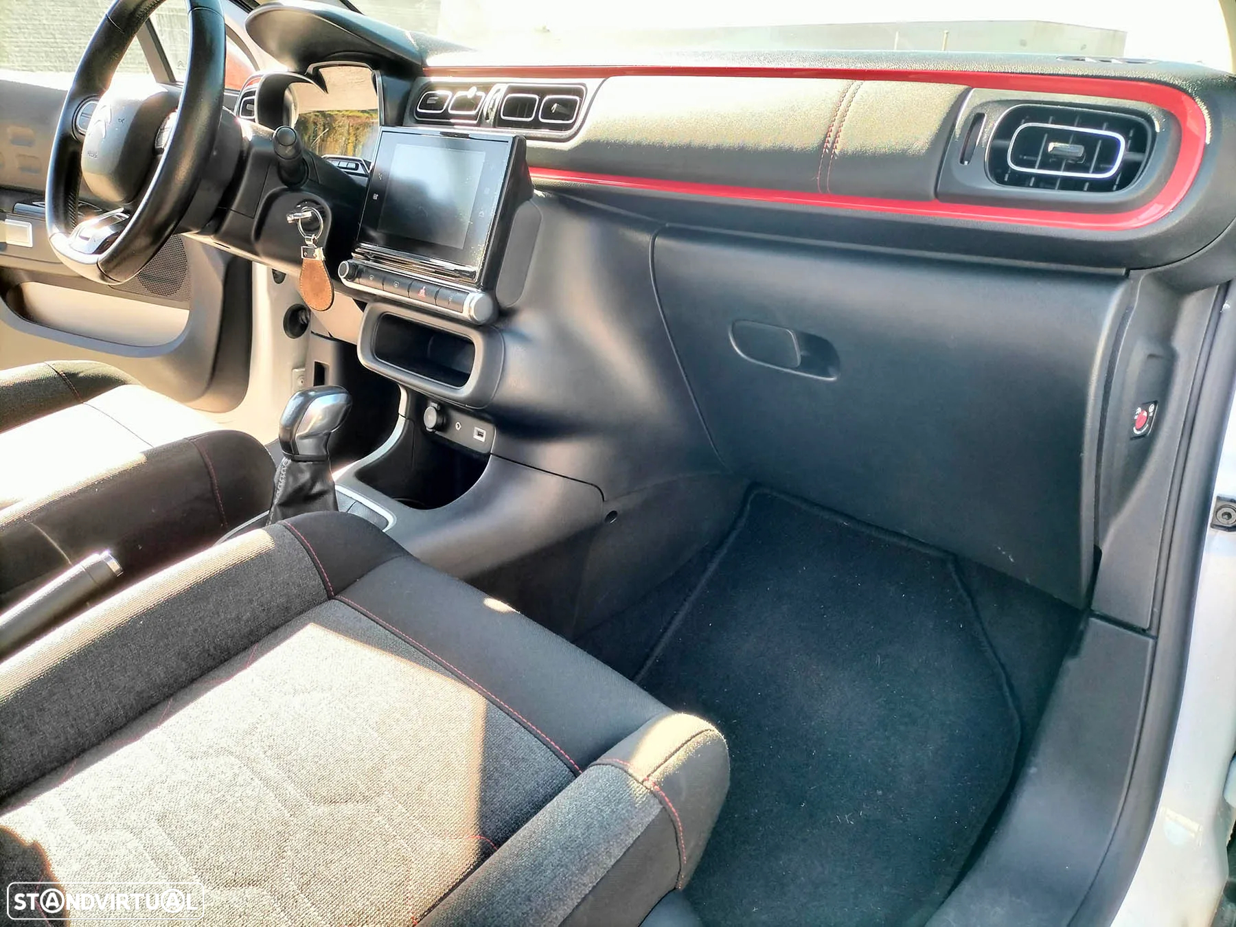Citroën C3 1.2 PureTech Shine - 8