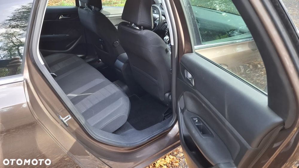 Peugeot 308 SW e-HDi FAP 115 Stop&Start Allure - 14