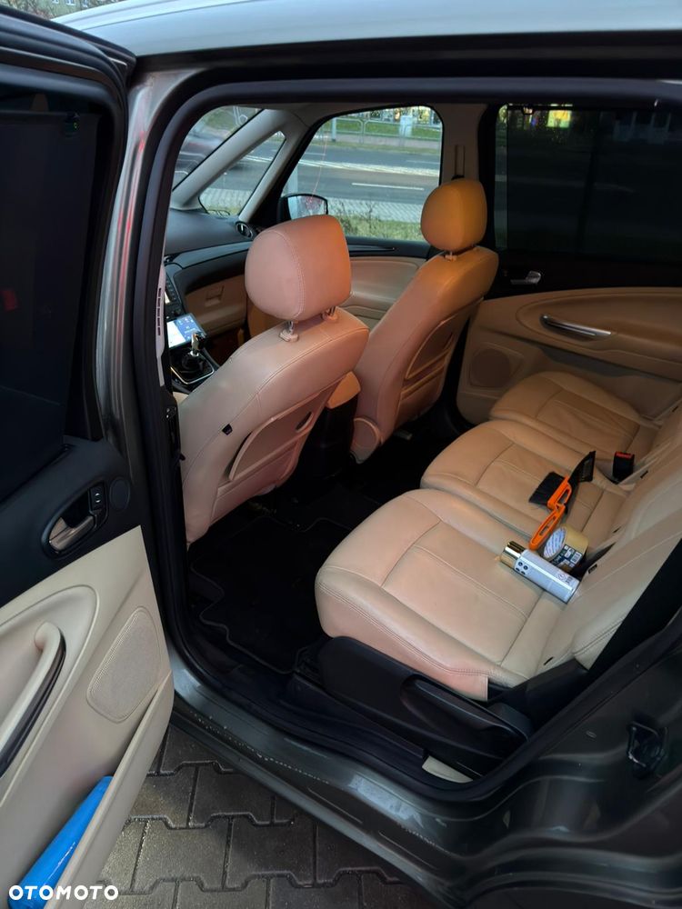 Ford Galaxy 2.0 TDCi Ghia - 25