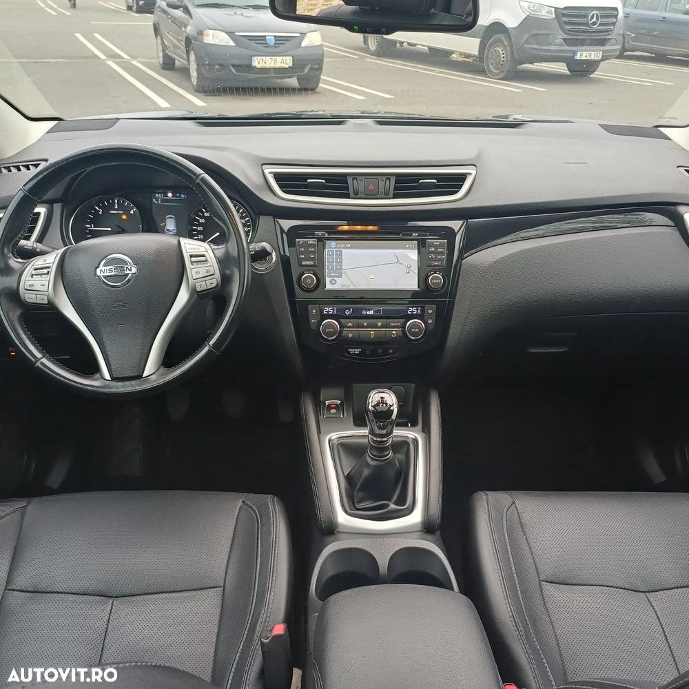 Nissan Qashqai 1.5 DCI TEKNA+ - 8