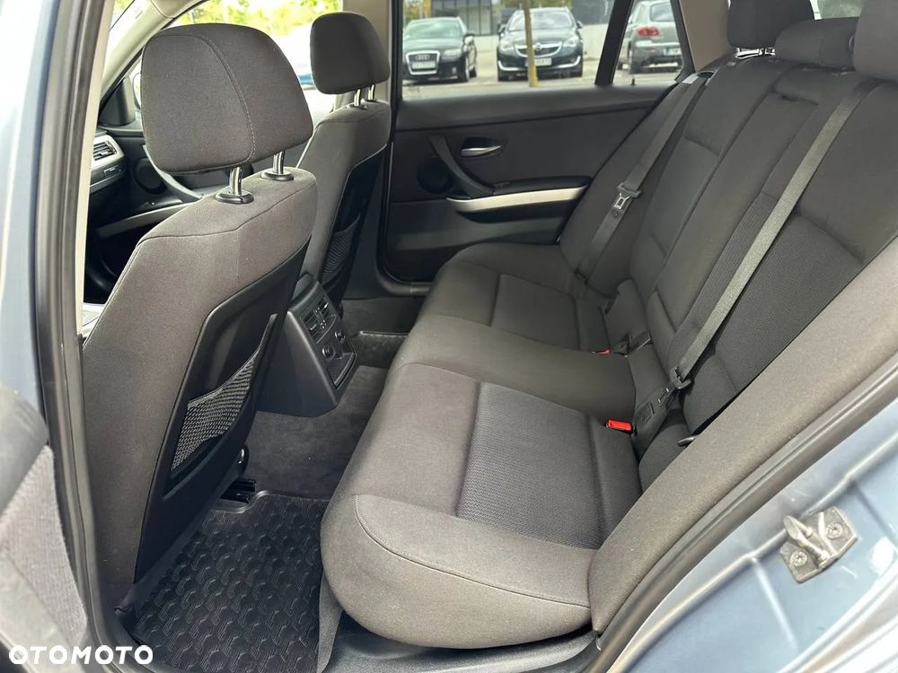 BMW Seria 3 - 8