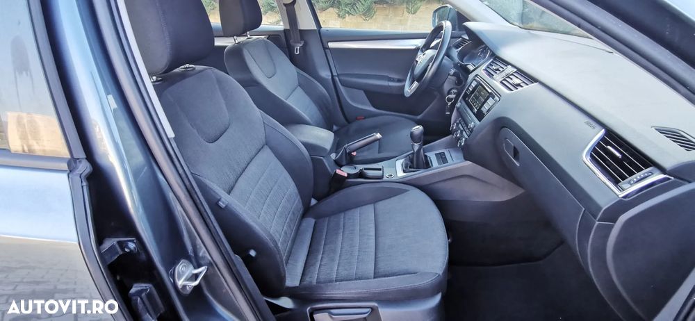 Skoda Octavia 1.6 TDI (Green tec) 4x4 Style - 12