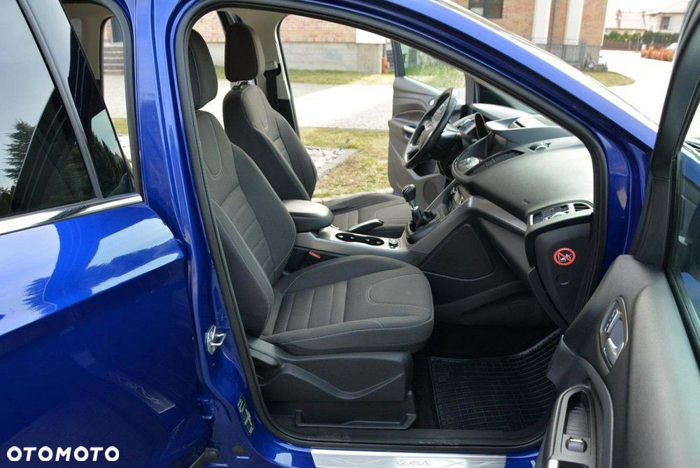 Ford Kuga 1.5 EcoBoost 2x4 Titanium - 17