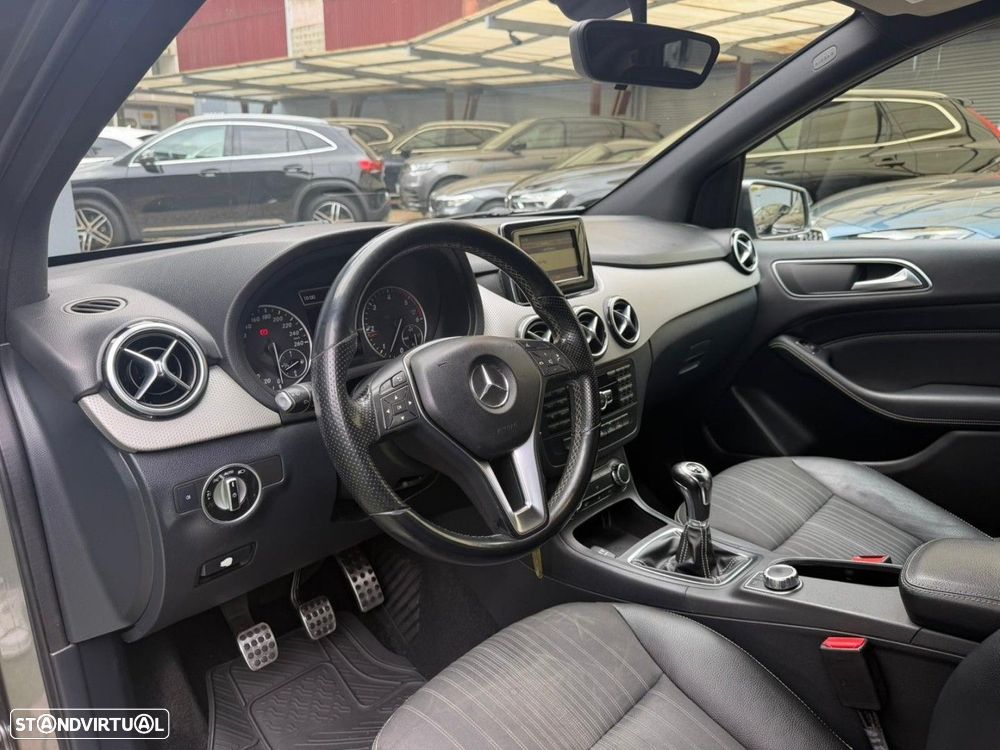 Mercedes-Benz B 180 CDI BlueEFFICIENCY - 21