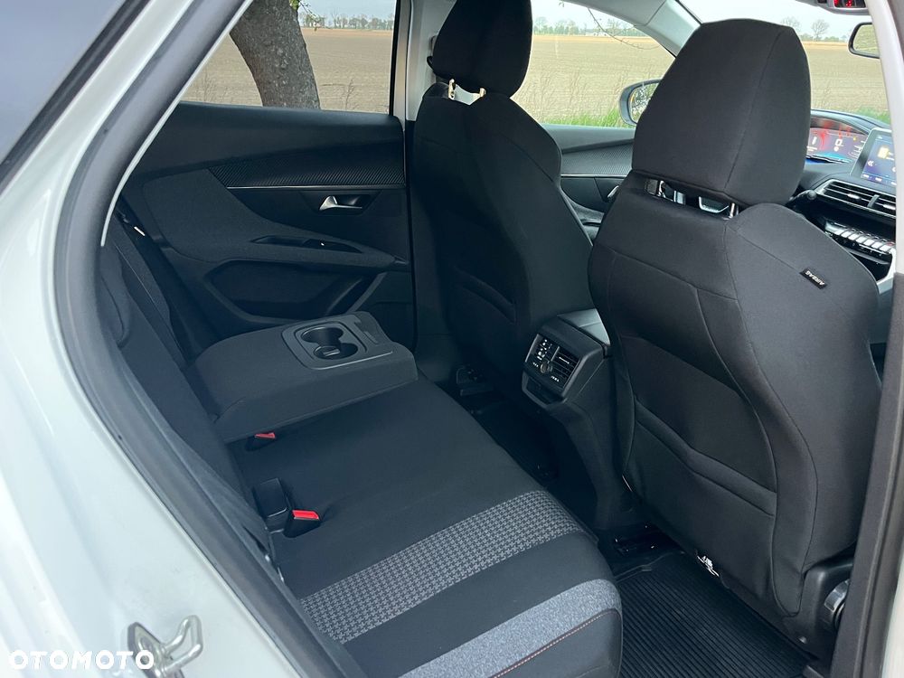 Peugeot 3008 - 16