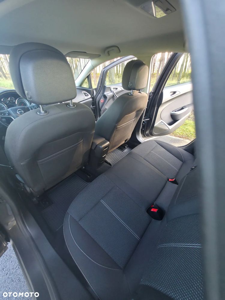 Opel Astra 1.4 T Cosmo - 23