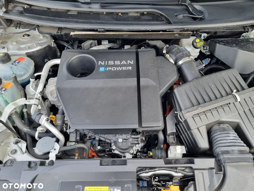 Nissan Qashqai 1.5 e-POWER N-Connecta - 32