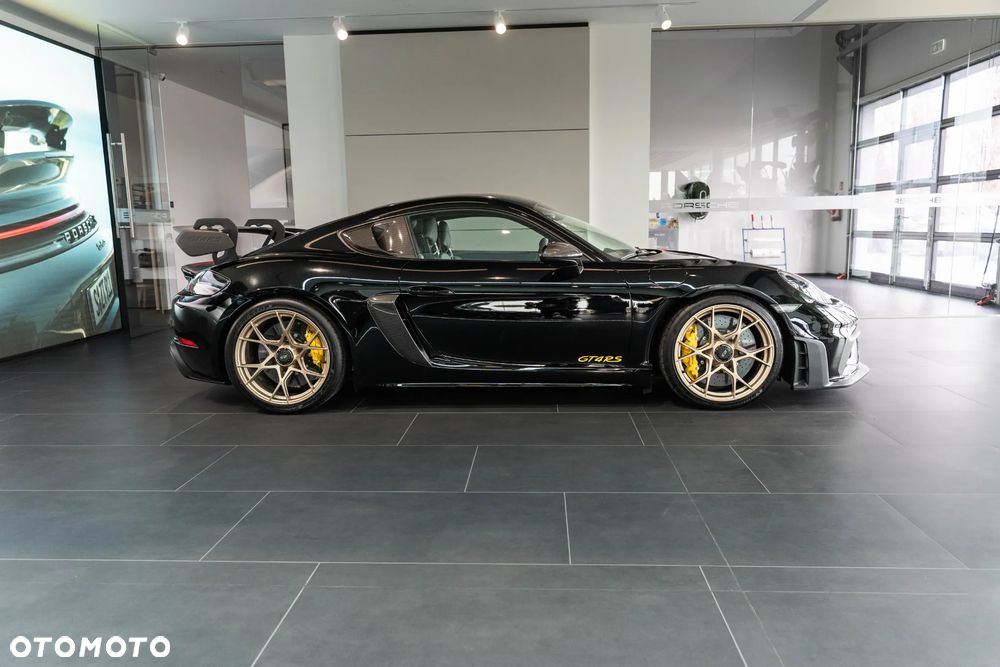 Porsche 718 Cayman GPF GT4 RS PDK - 8