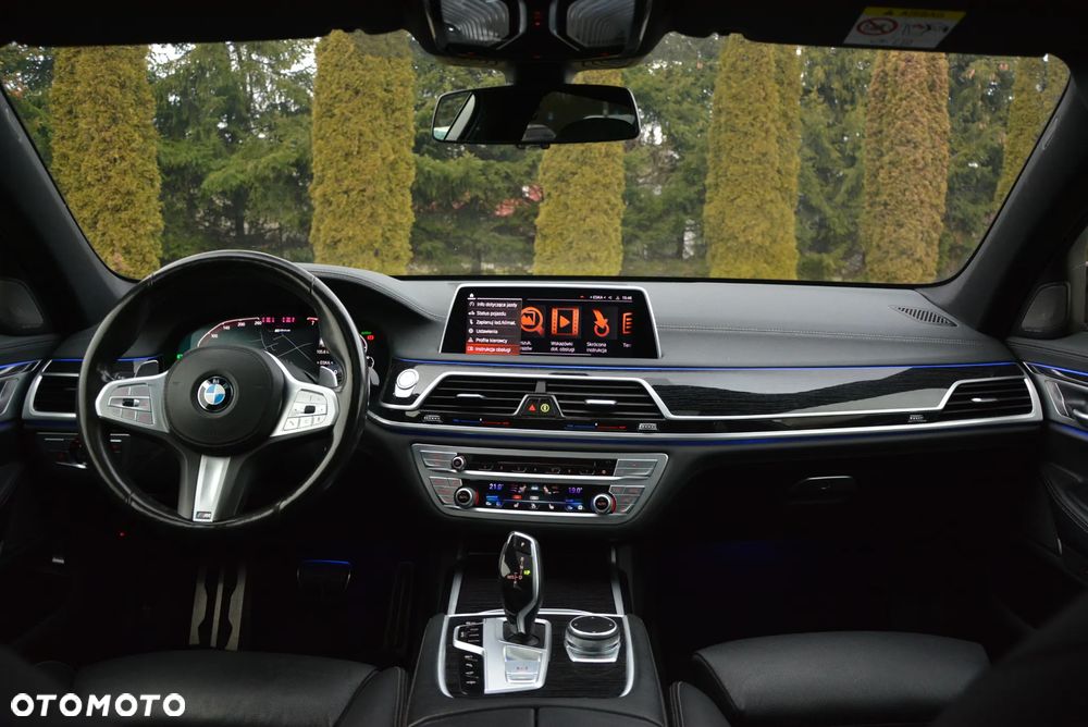 BMW Seria 7 - 39